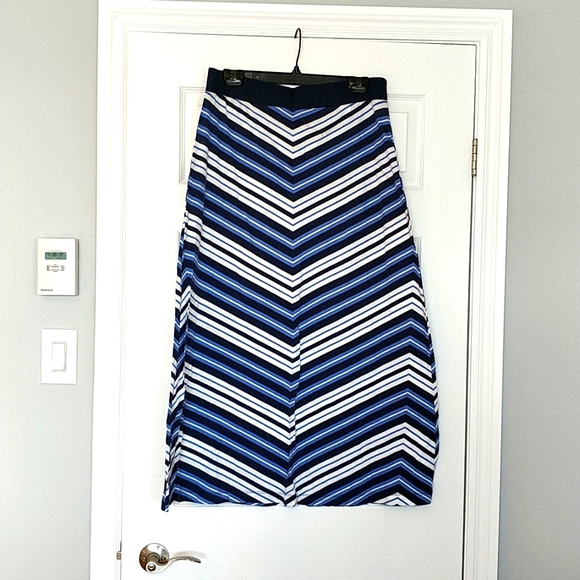 Tommy Hilfiger midi skirt - Picture 1 of 6
